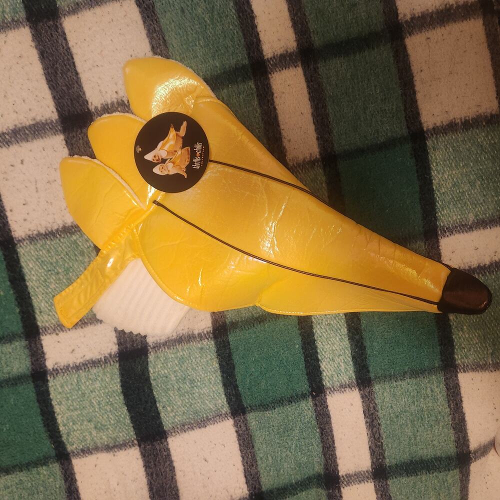 Cat/Dog Banana Costume size Small NWT